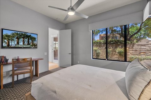 922 Alejo Vista, Palm Springs, CA 92262 photo 32
