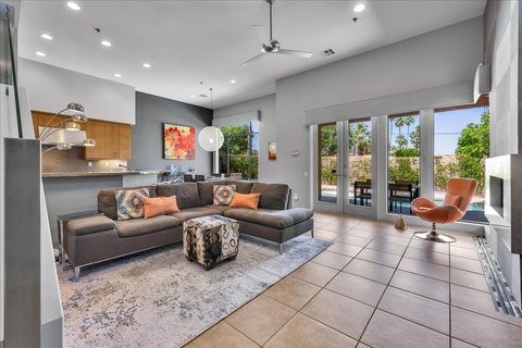922 Alejo Vista, Palm Springs, CA 92262 photo 4