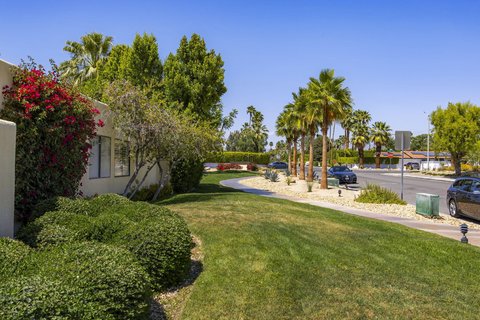 481 N Hermosa Drive, Palm Springs, CA 92262 photo 2