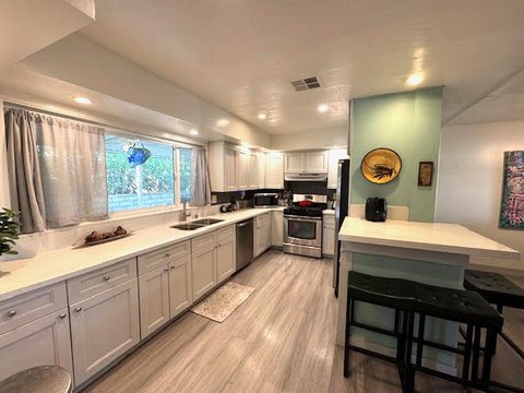 147 Estrada Way, Cathedral City, CA 92234 photo 3