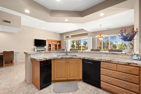 867 Arrowhead Drive, Palm Desert, CA 92211 photo 32