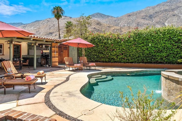 216 E Palo Verde Avenue, Palm Springs, CA 92264