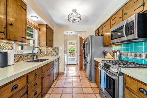 216 E Palo Verde Avenue, Palm Springs, CA 92264 photo 16