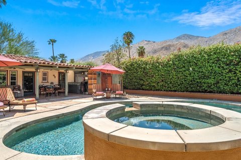 216 E Palo Verde Avenue, Palm Springs, CA 92264 photo 2