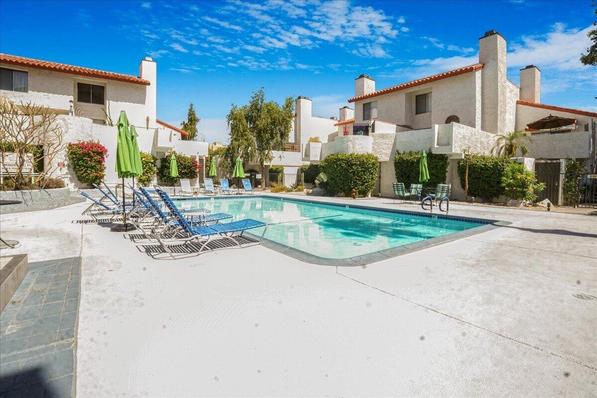 280 S Avenida Caballeros, 209, Palm Springs, CA 92262