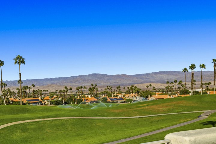 667 Vista Lago Circle N, Palm Desert, CA 92211