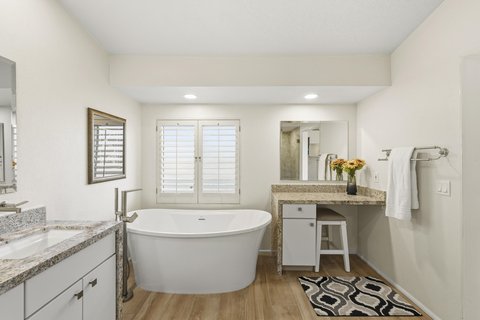 667 Vista Lago Circle N, Palm Desert, CA 92211 photo 21