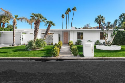 2622 S Calle Palo Fierro, Palm Springs, CA 92264 photo 2
