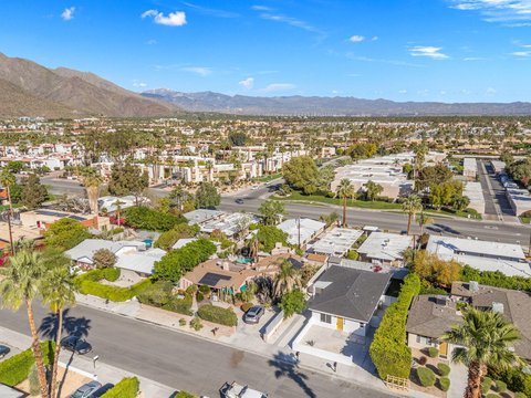 1372 E Camino Primrose, Palm Springs, CA 92264 photo 11
