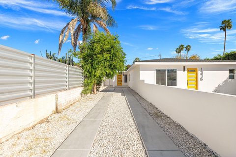 1372 E Camino Primrose, Palm Springs, CA 92264 photo 16