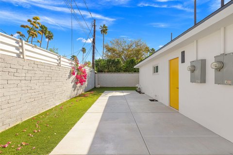 1372 E Camino Primrose, Palm Springs, CA 92264 photo 22