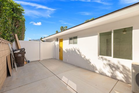 1372 E Camino Primrose, Palm Springs, CA 92264 photo 24